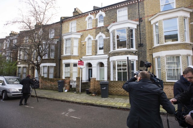 Tributes seen at David Bowie's childhood home at 40 Stansfield Road SW9